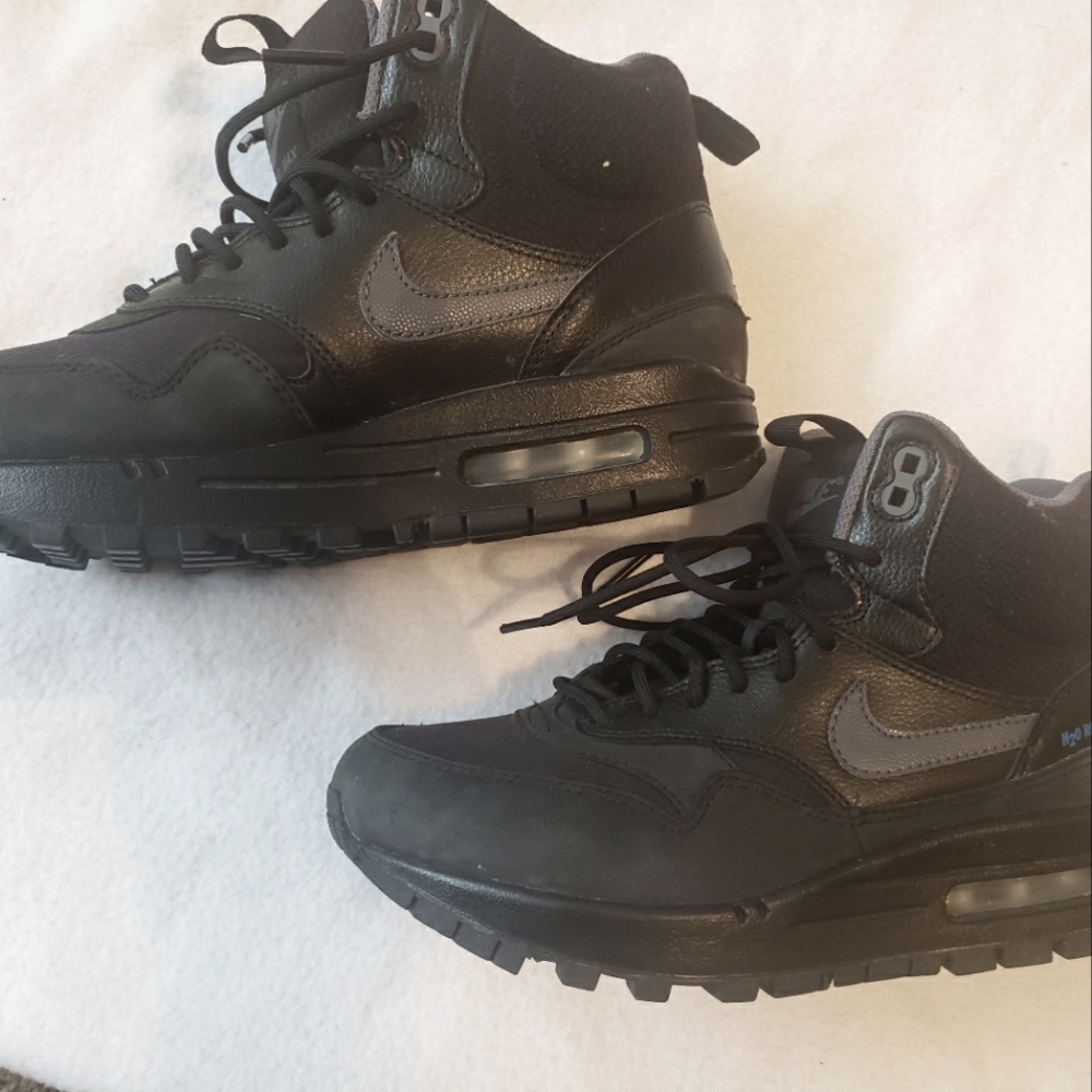 Nike H2O Repel